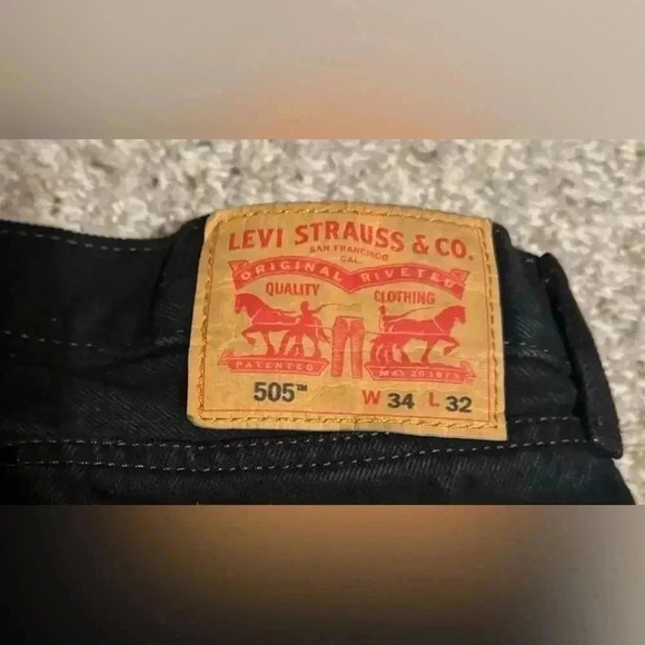 Black Levi’s 505 Straight Leg Jeans - Picture 4 of 4